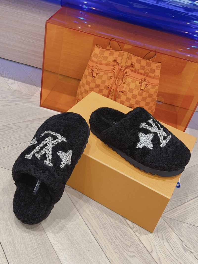 Louis Vuitton Slippers